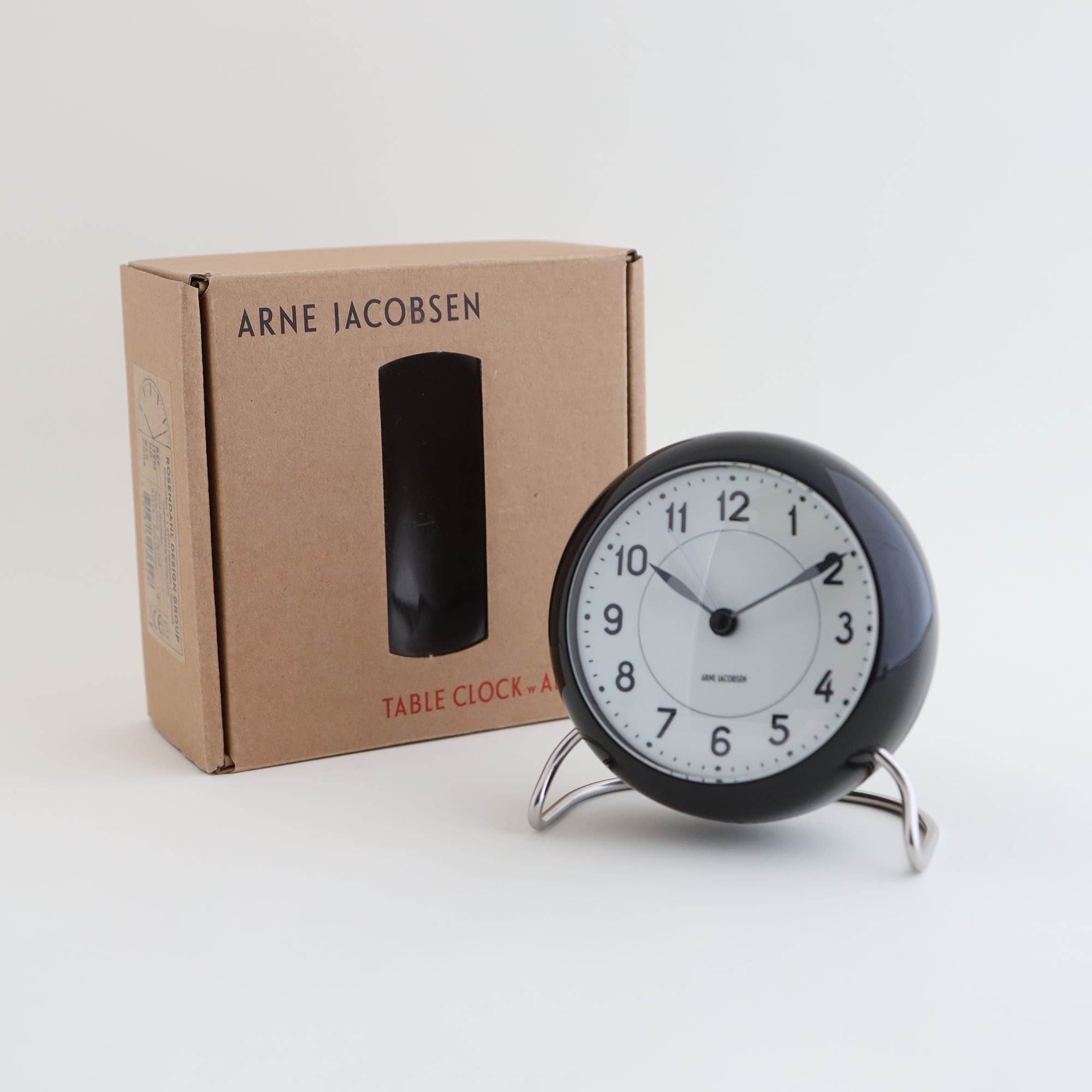 Arne Jacobsen テーブルクロック STATION ブラック｜時計｜IDEE SHOP