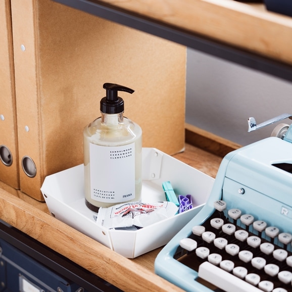 在庫限り】 FRAMA Apothecary ボディローション 375ml｜これまでに販売