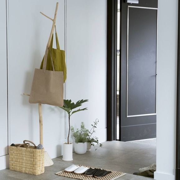 Wooden Coat Tree｜インテリアアクセサリ｜IDEE SHOP Online