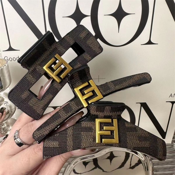 フェンディ ヘアゴム バンド カチューシャ ピンfendiブランド ヘア