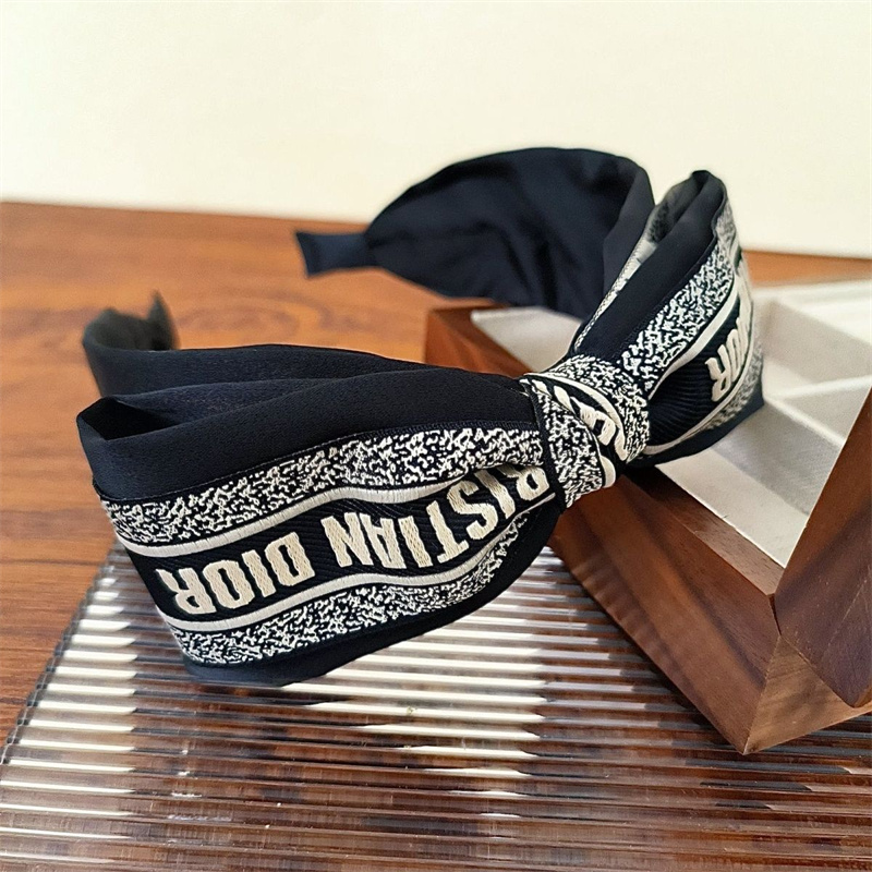 ディオールカチューシャdiorブランド可愛い蝶結びヘアバンドかわいい