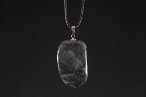 糸魚川翡翠ペンダントトップ販売 名取貴石 天然石原石鉱物結晶