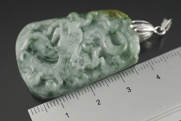 ミャンマー翡翠ペンダントトップ販売 名取貴石 天然石原石鉱物結晶