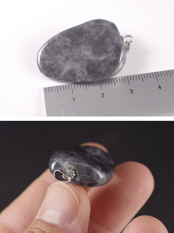 糸魚川翡翠ペンダントトップ販売 名取貴石 天然石原石鉱物結晶