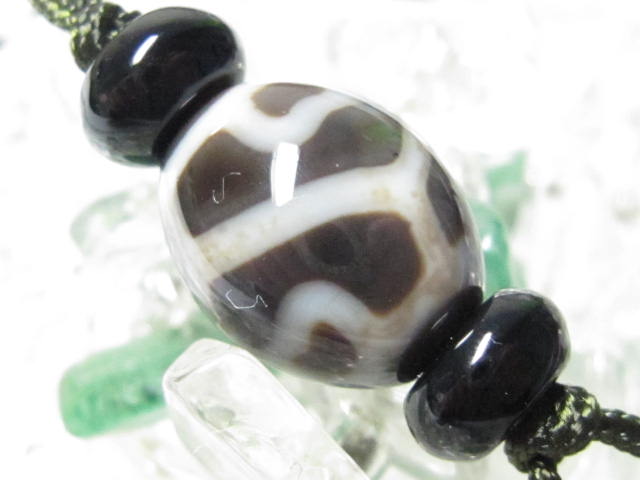 亀甲蓮花天珠ストラップ - 石縁パワーストーン専門店