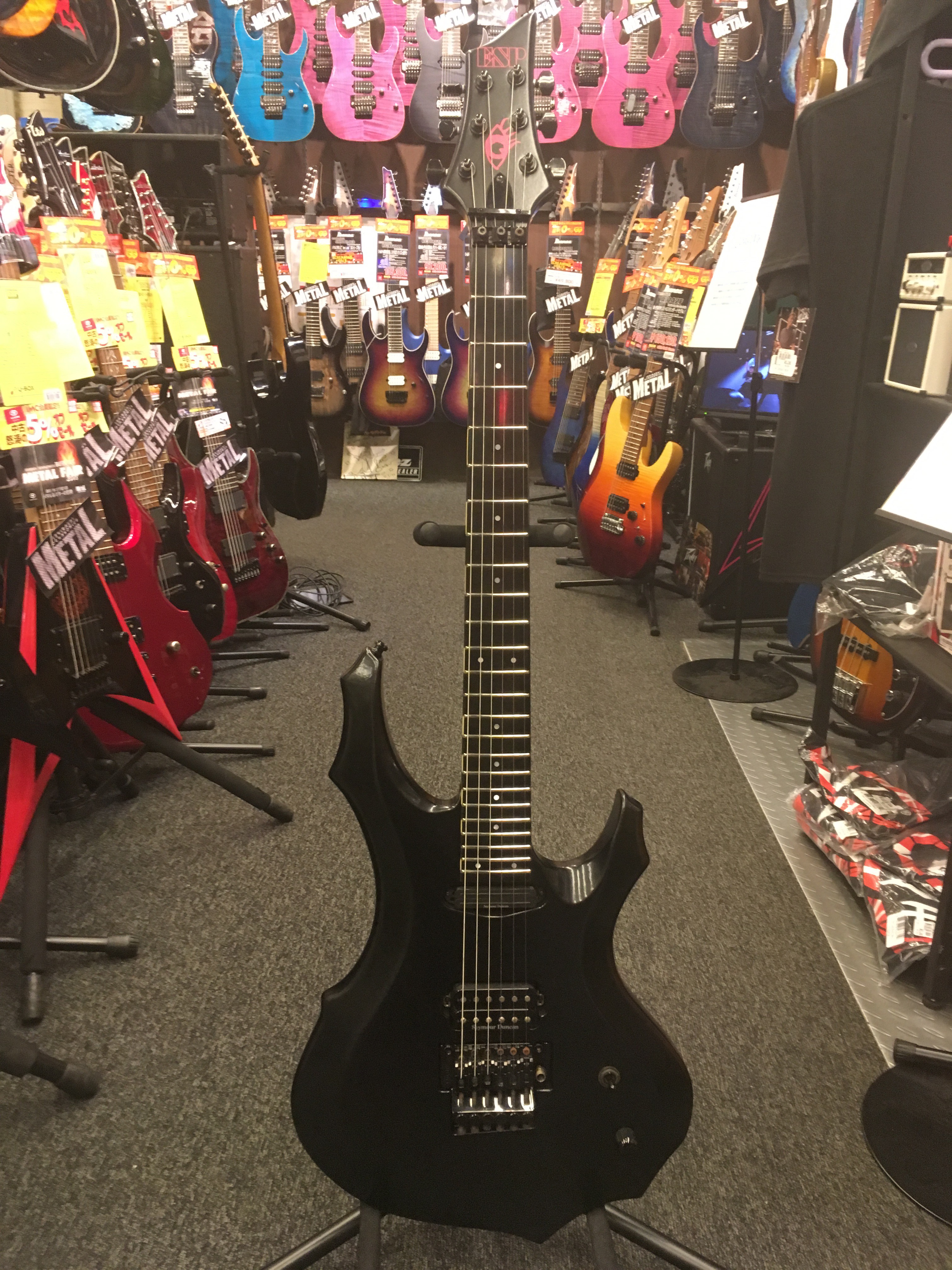 艶消しのカラーリングが高級感を与えてくれますね♪ | イシバシ楽器