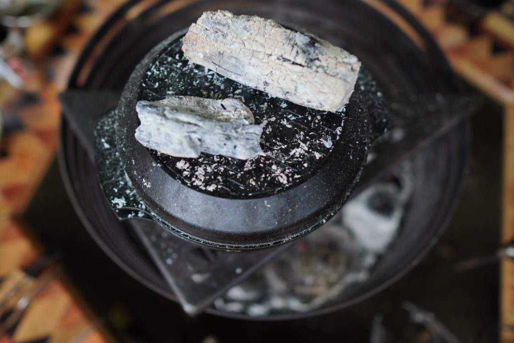 WEEKENDER ROUND】 キュートな小型ダッチオーブン by READYMADE