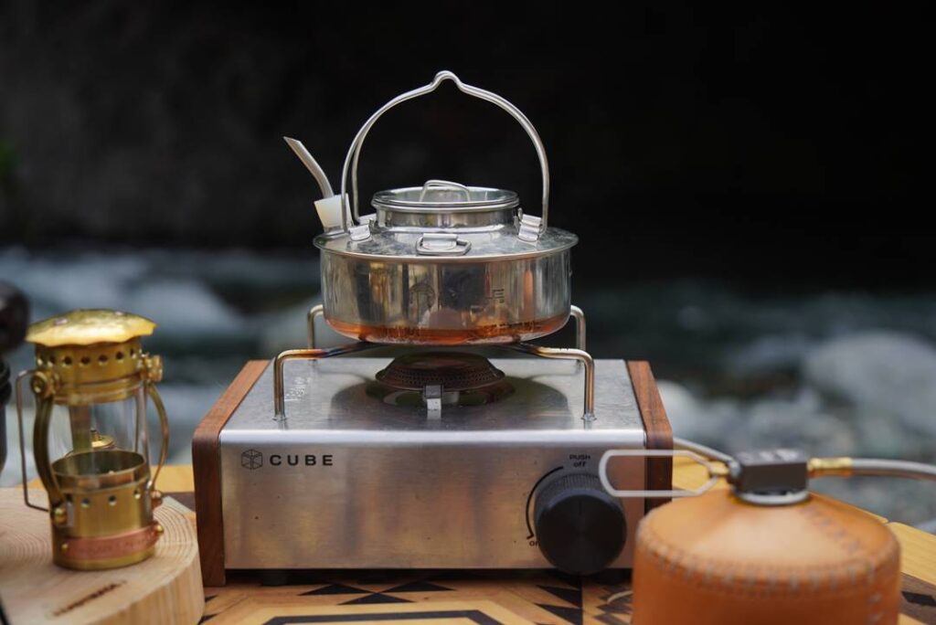 KOVEA CUBE】スタイリッシュなシングルガスコンロ (CUBE no ITA