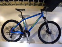 舗装道を気軽に走るMTB BIANCHI ﾋﾞｱﾝｷ ATTIVO ｱｯﾃｨﾎﾞ ご紹介です