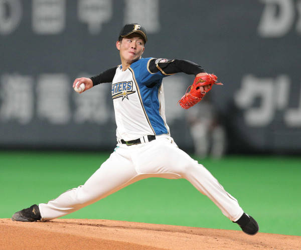 広島戦に先発でプロ初登板し、力投する日本ハムの吉田輝星…：吉田輝星