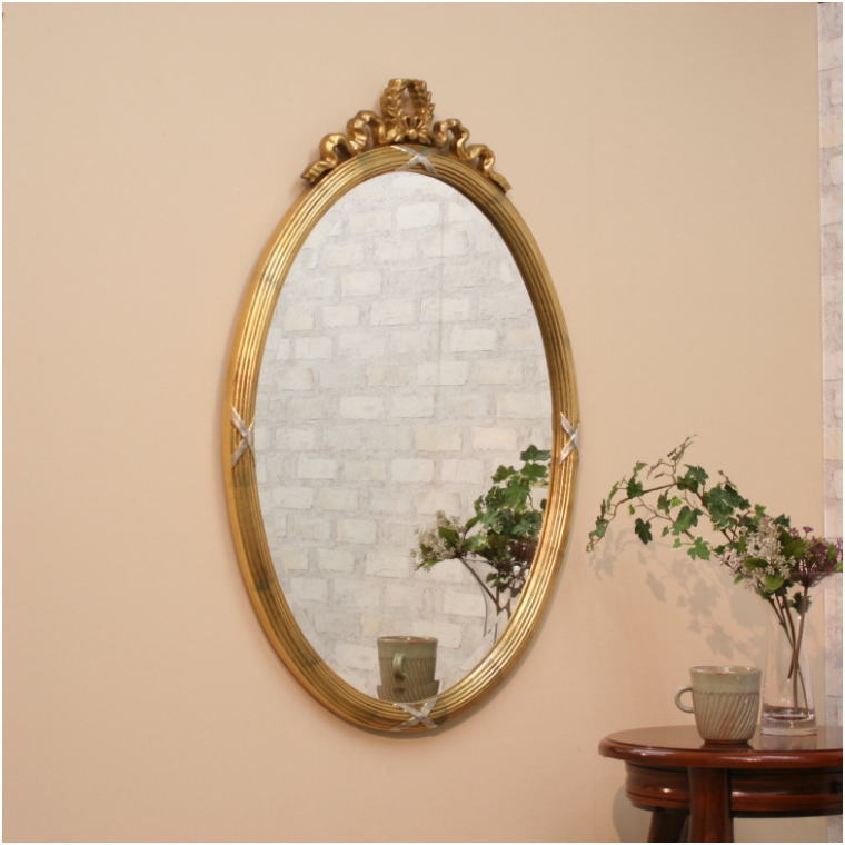 アンティークゴールド仕上げのイタリア製姫系楕円形ウォールミラー