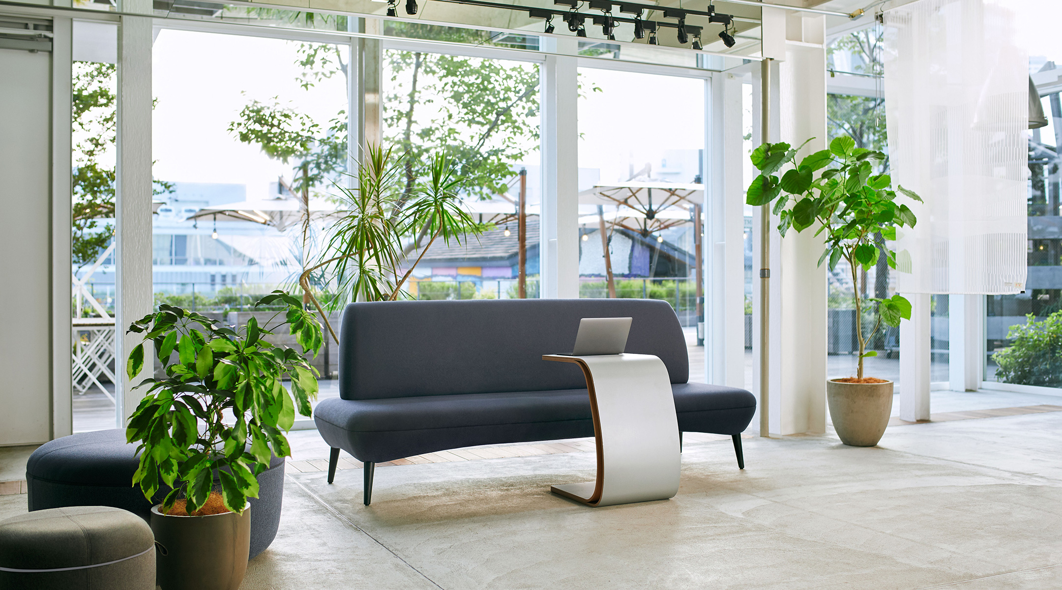 NAGARE（ナガレ）｜ソファ・ラウンジチェア｜株式会社オカムラ