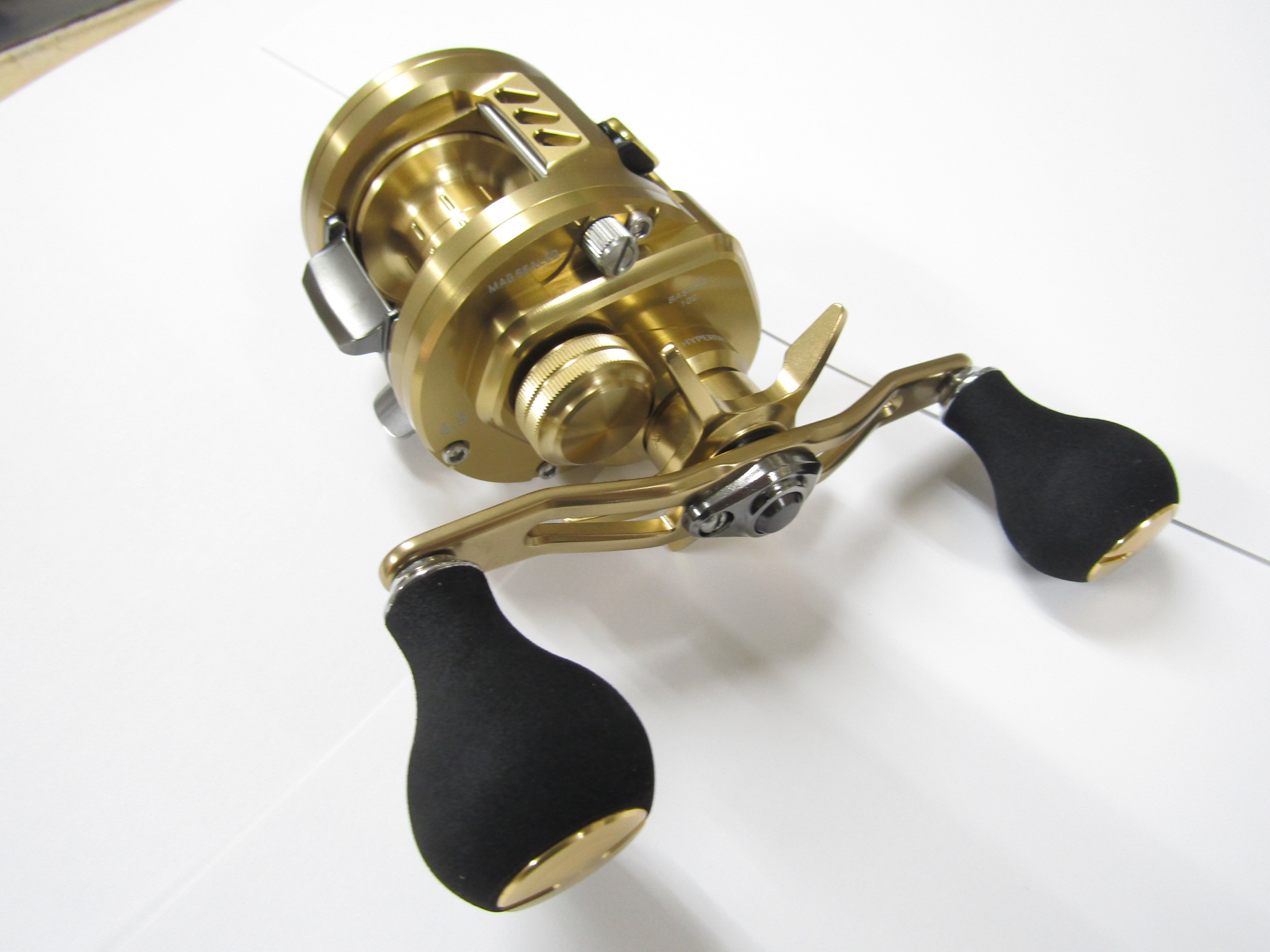 昇大❗️ダイワ バサラ100L ダイワ バサラ 100L (リール) 価格比較