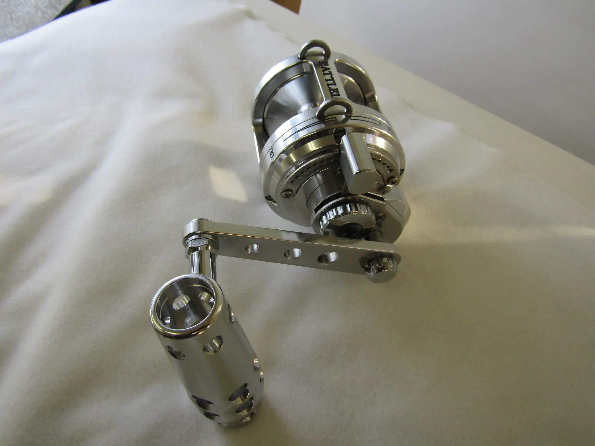 アリゲーターバトル10 シルバー - 136,400円 : 海釣り、船釣り専門店の