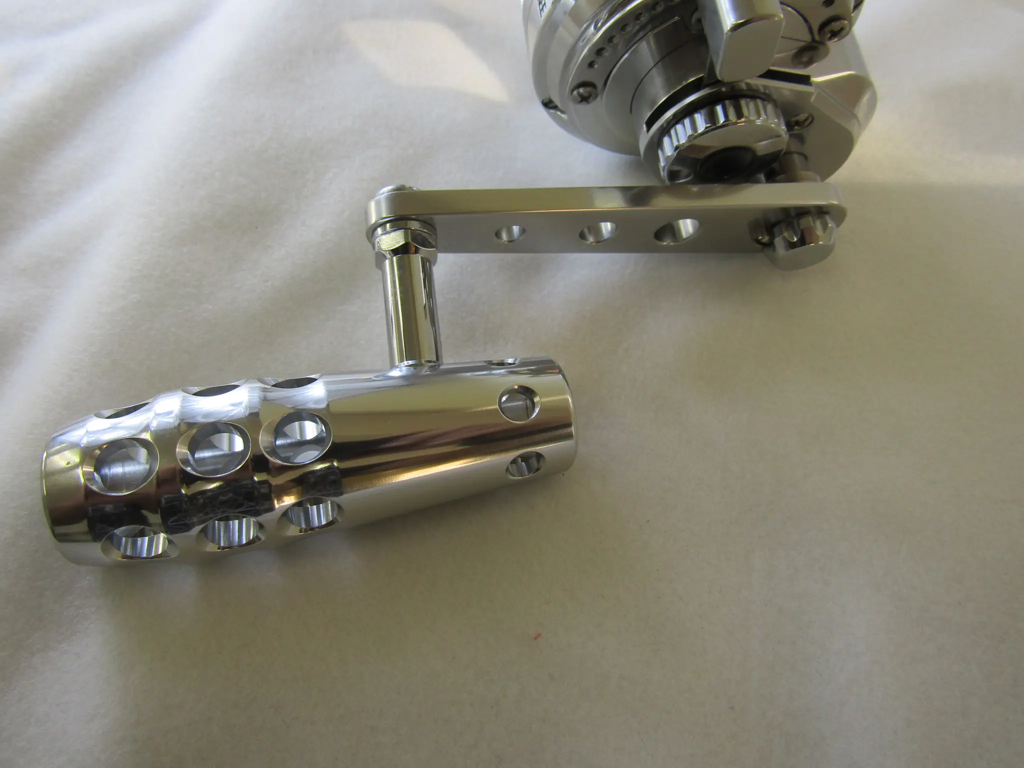 アリゲーターバトル10 シルバー - 136,400円 : 海釣り、船釣り専門店の