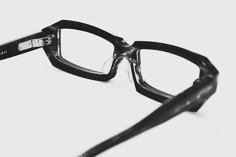 職人の手作り日本製眼鏡 隆織（TAKAORI）銀座 東京のメガネ