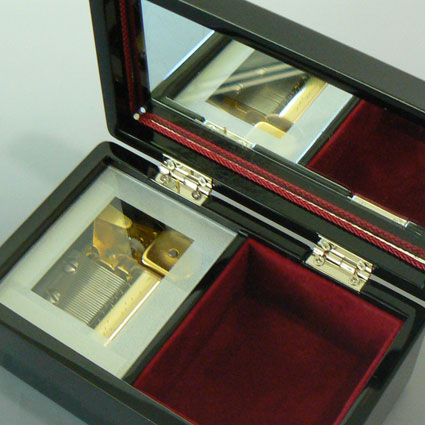 在庫処分の為 50％オフ】30弁会津塗り小物入れオルゴール 小 （黒