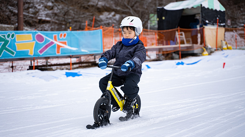 佐久スキーガーデンパラダ｜リフト券付きスキーツアー｜高速直結で