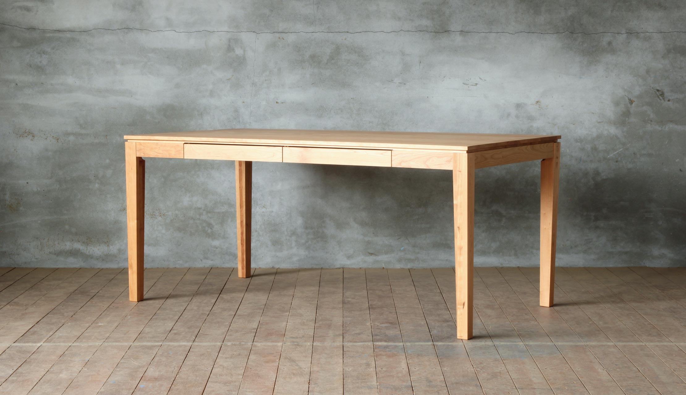 引出しの有無を選べるセミオーダー木製テーブル｜SOLID大阪