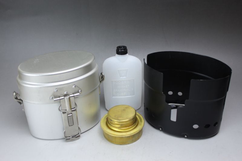 訳あり】スウェーデン軍 ステンレス製飯盒 A 訳あり】スウェーデン軍