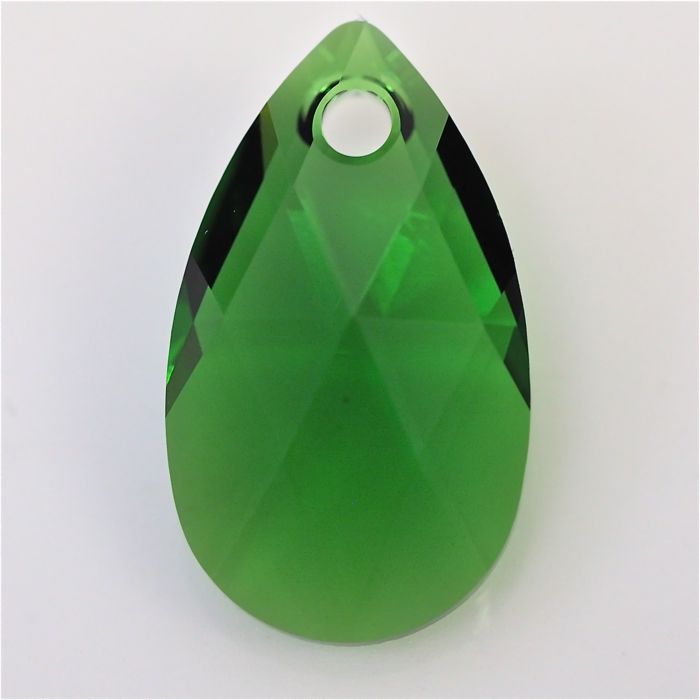 6106 ダークモスグリーン 16mm（ペアシェイプペンダント） [6106