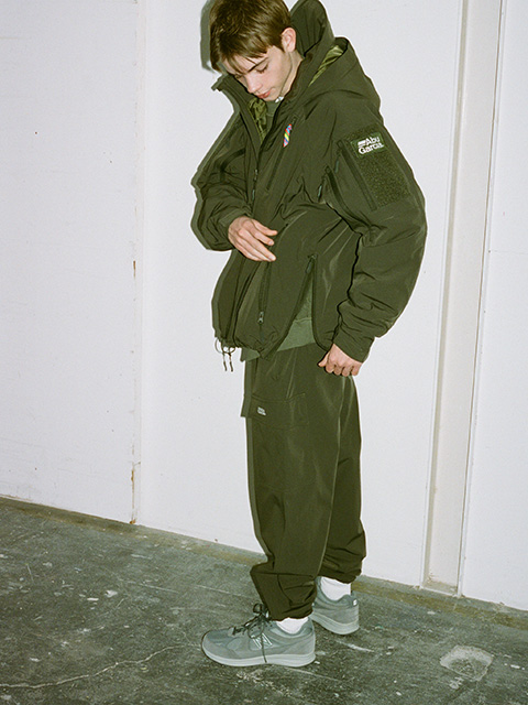 Abu Garcia × is-ness CLOUD PADDING JACKET