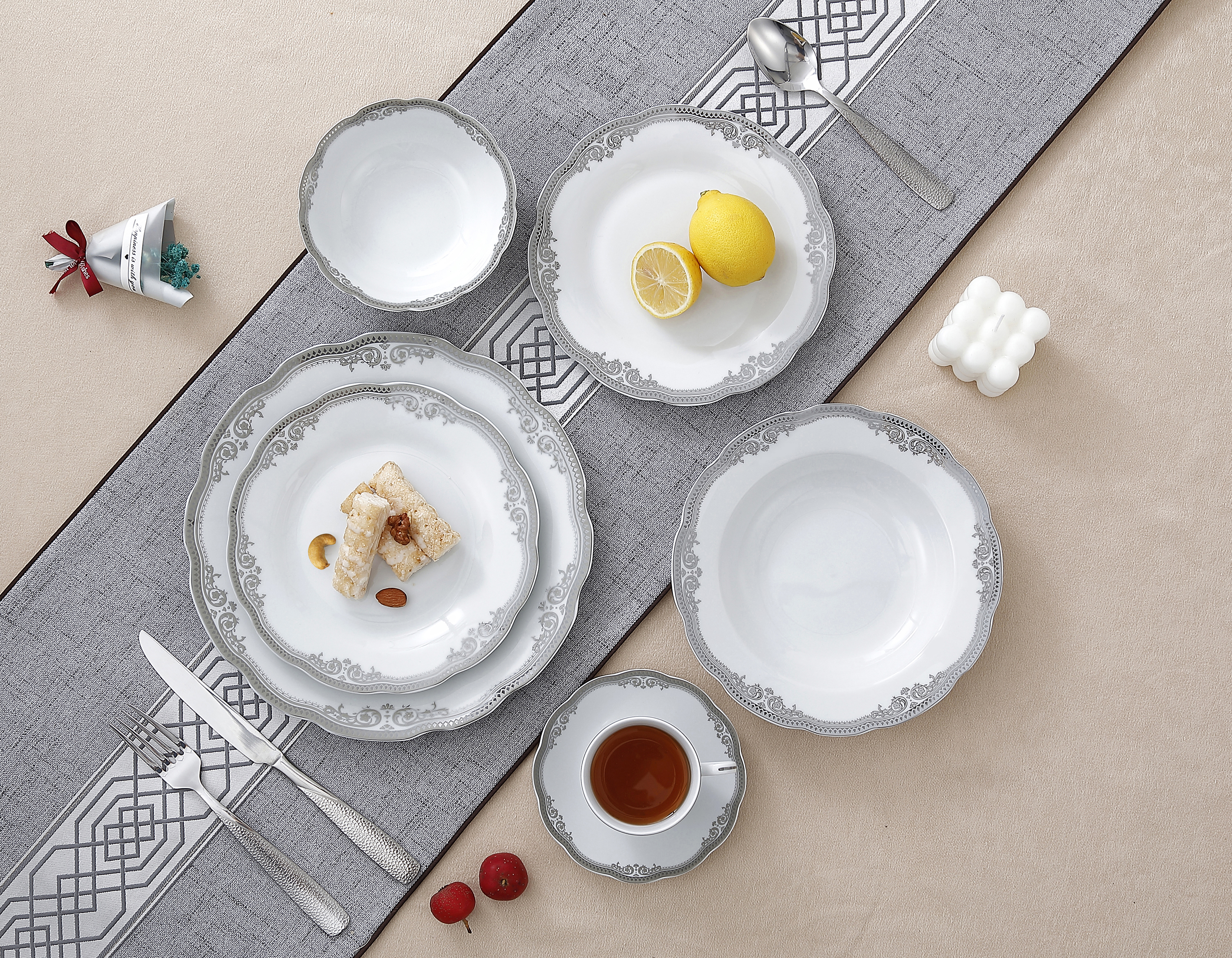 Porcelain Wavy Edge Dinnerware Set, 24 Piece Service for 4 by