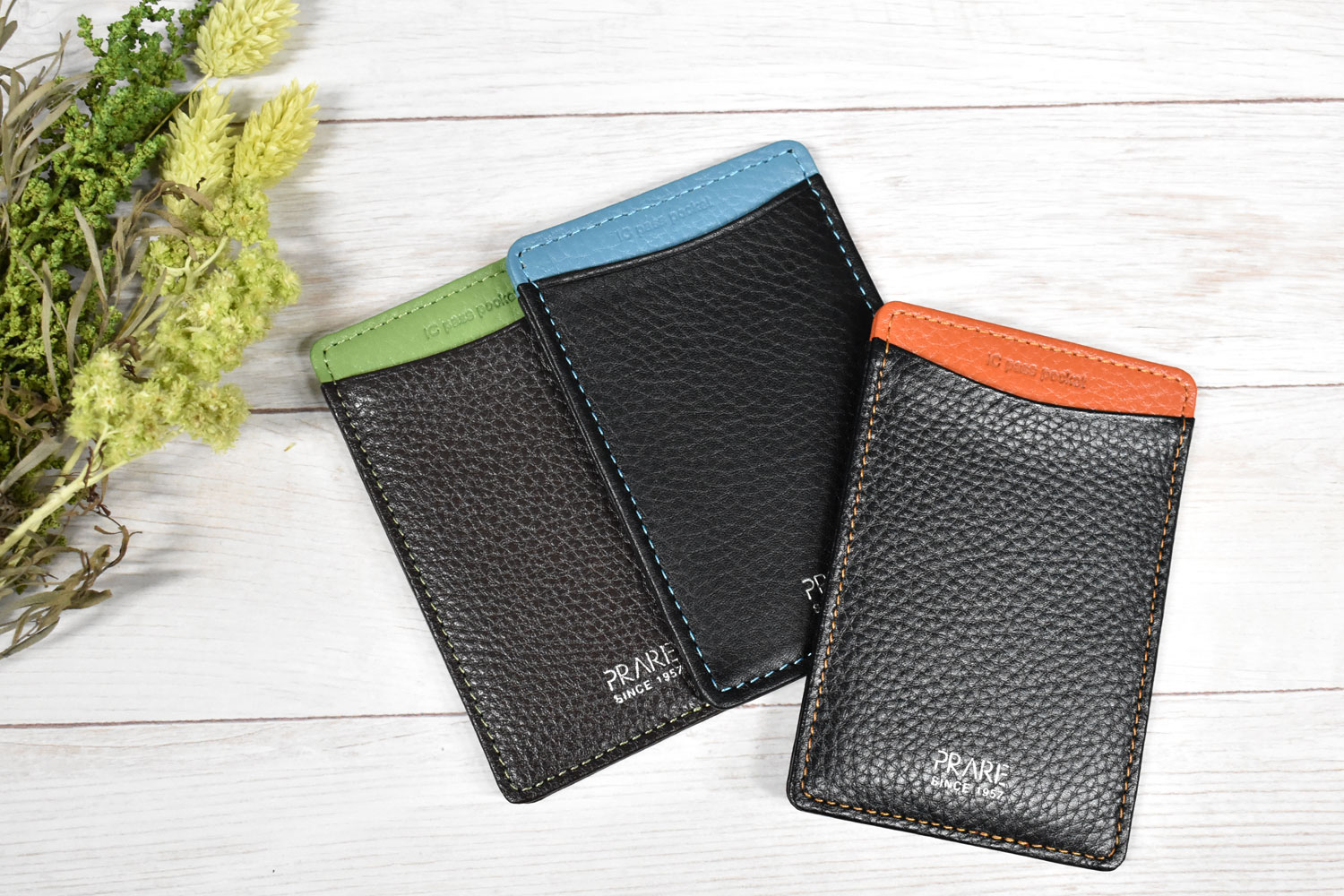 NewPeople（ニューピープル） ICカード2枚エラー防止パスケース