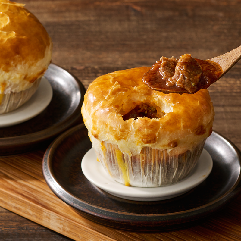 十勝豊西牛のビーフストロガノフポットパイ | 【ルタオ公式】ケーキ