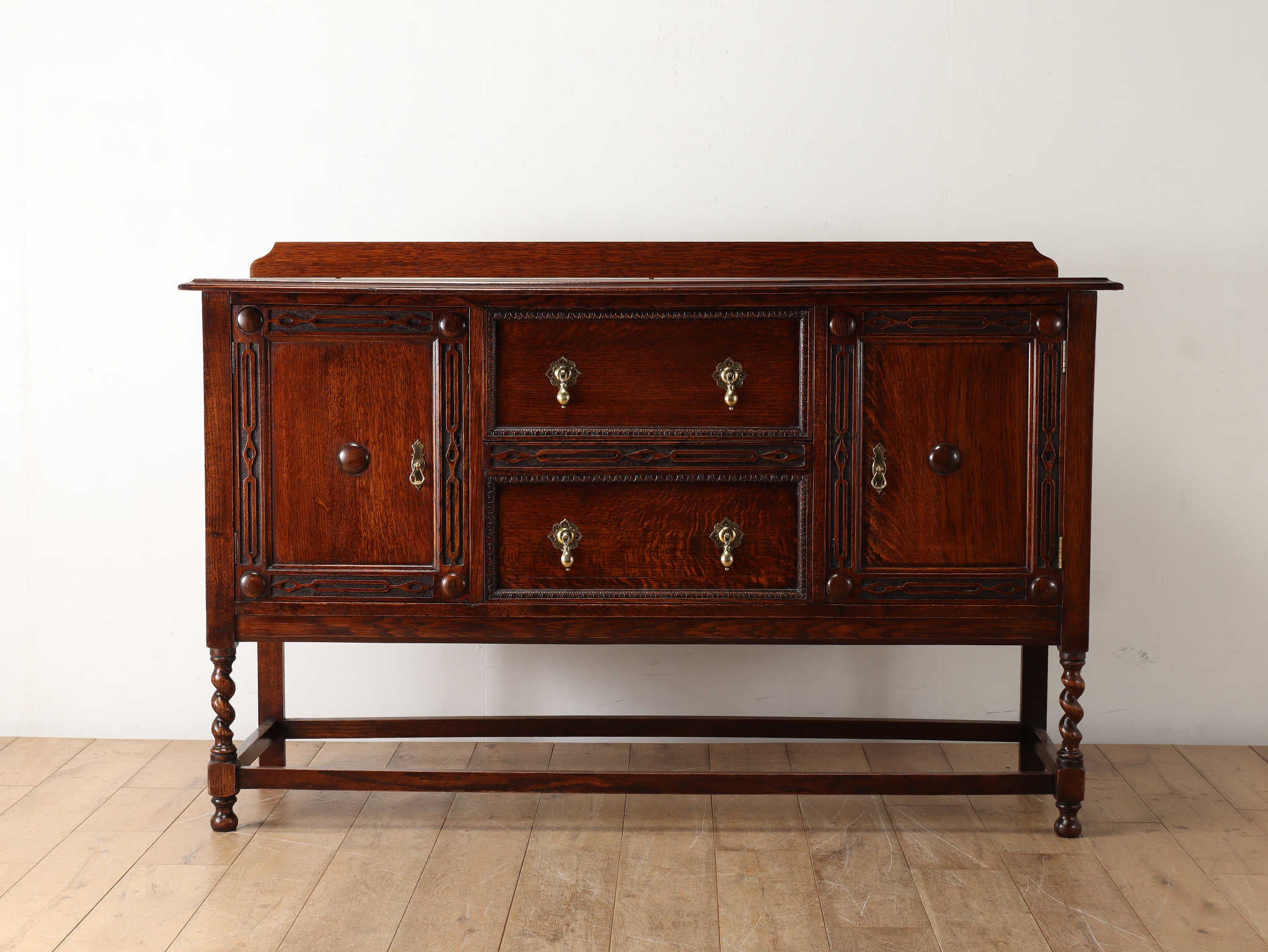 サイドボード | ロイズ・アンティークス | ヨーロッパのアンティーク