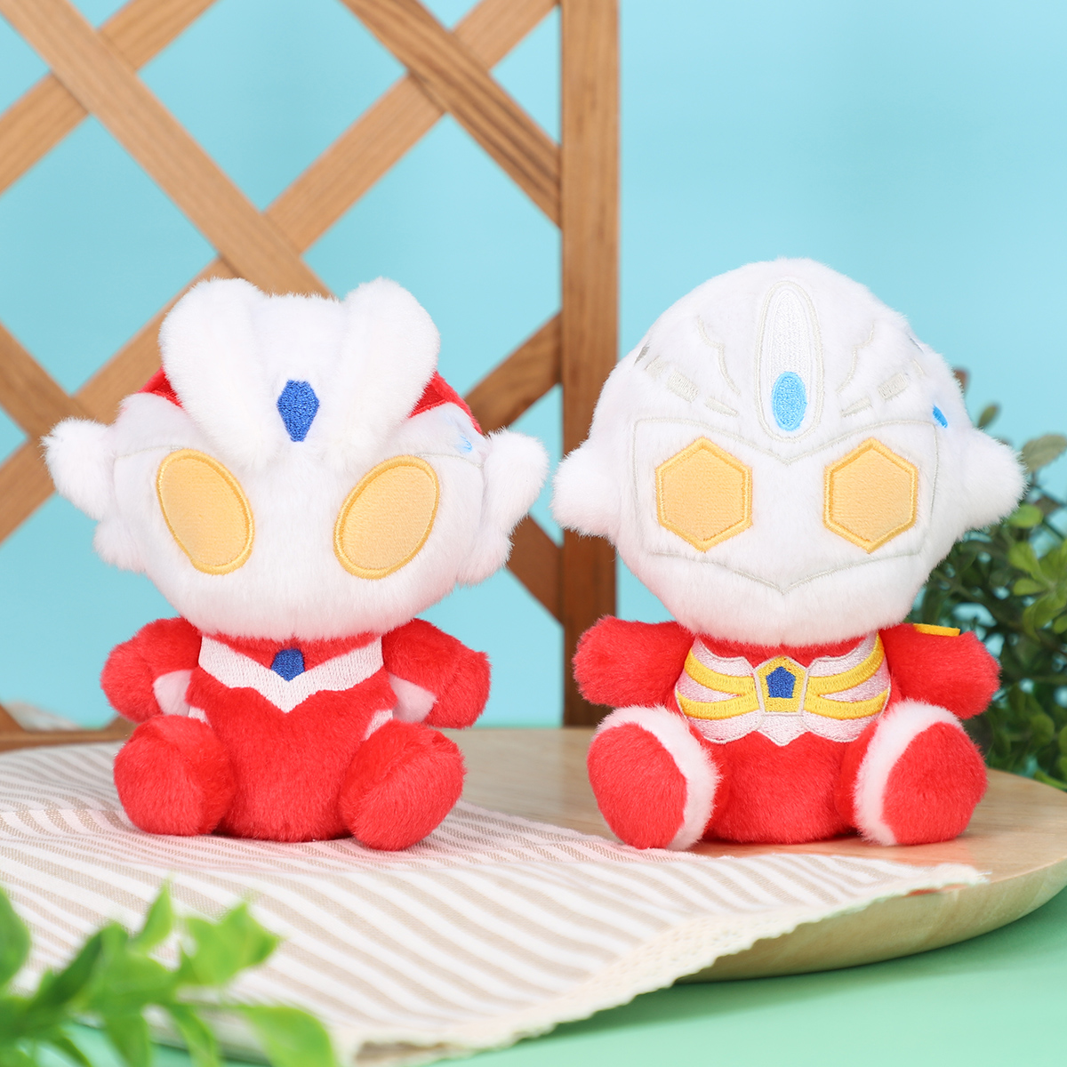 M78ウルトラマン ふわふわお座りぬいぐるみ ウルトラマンゼノン 51876