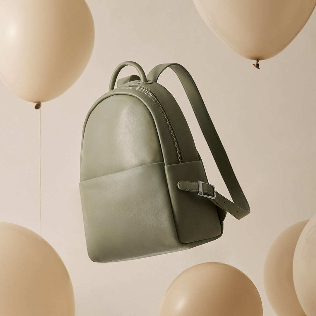 Soft Balloon Backpack midi – マザーハウス 公式サイト