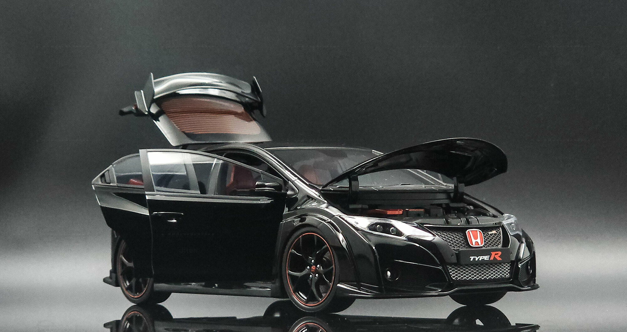 Diecast Honda Honda Civic Type R FK2 modelcar Ebbro by 1:18 | Modelly