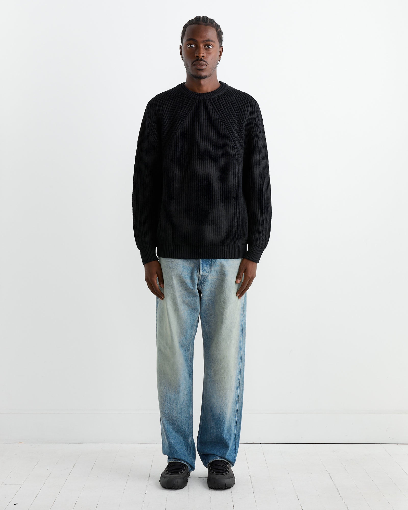 Signature Crew Neck in Black