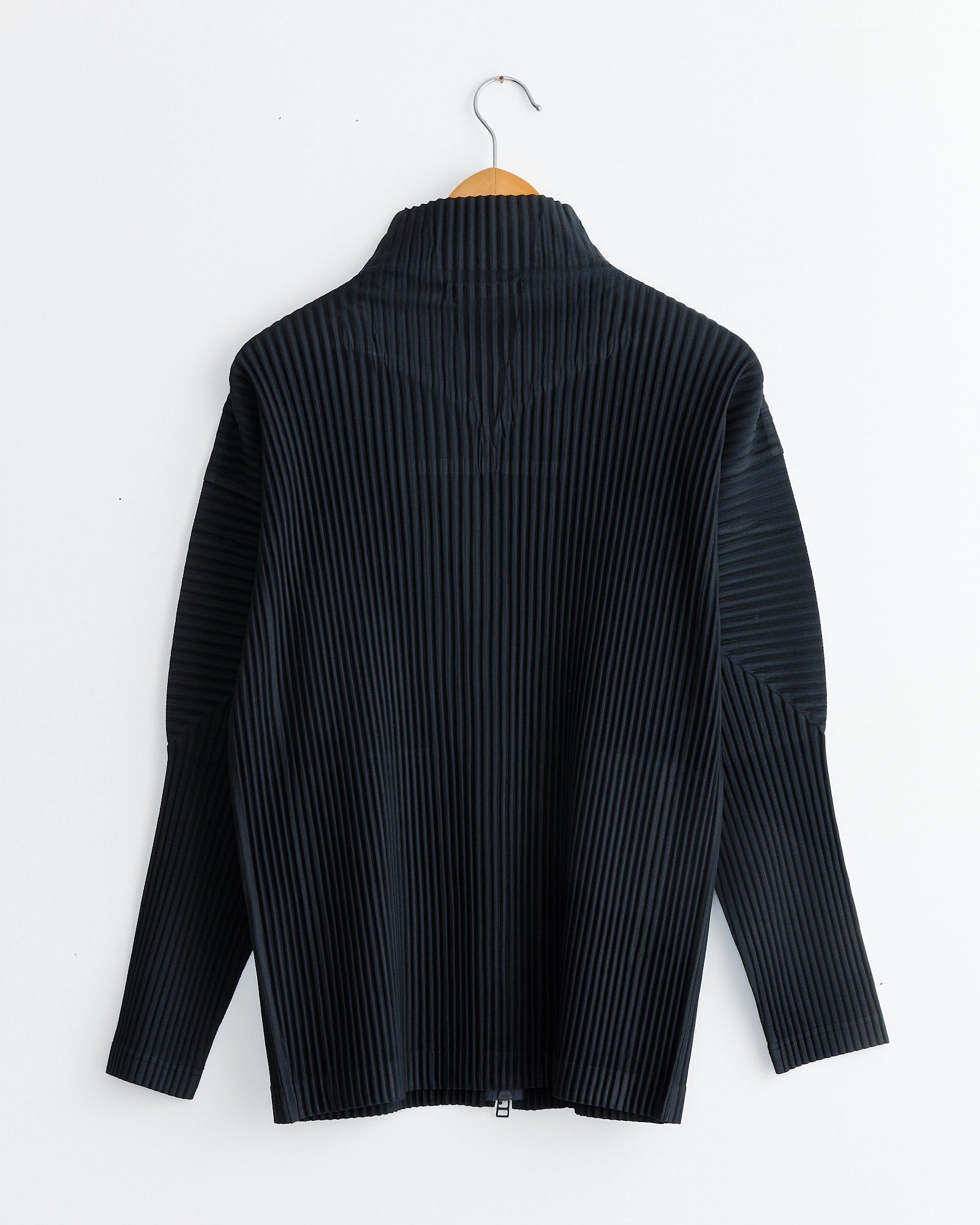 Basics Jacket in Black