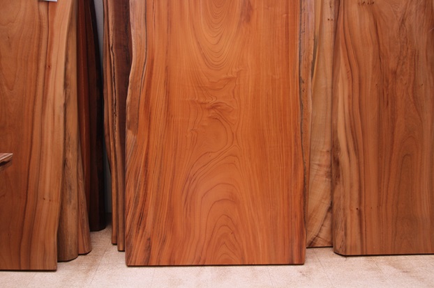 神奈川県 海老名店展示 一枚板 欅(けやき・ケヤキ)材 テーブル用天板