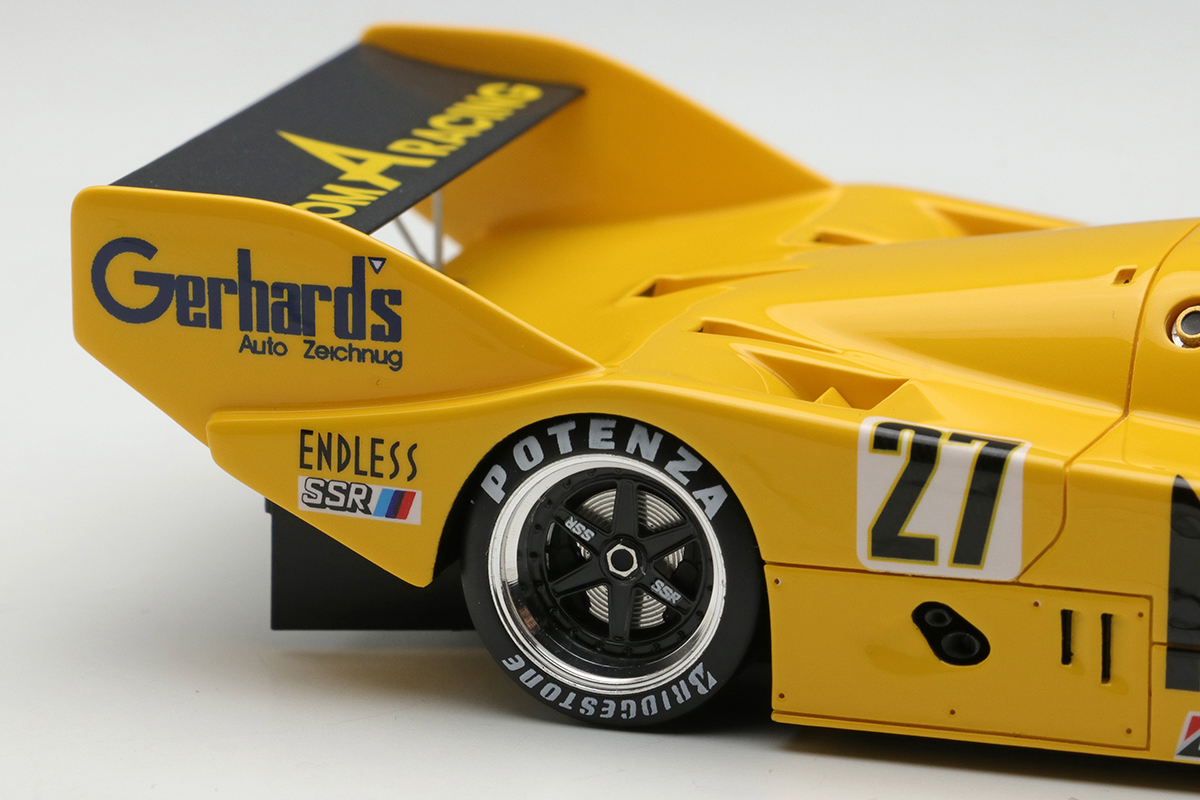 Make Up Co., Ltd. / Porsche 962C 