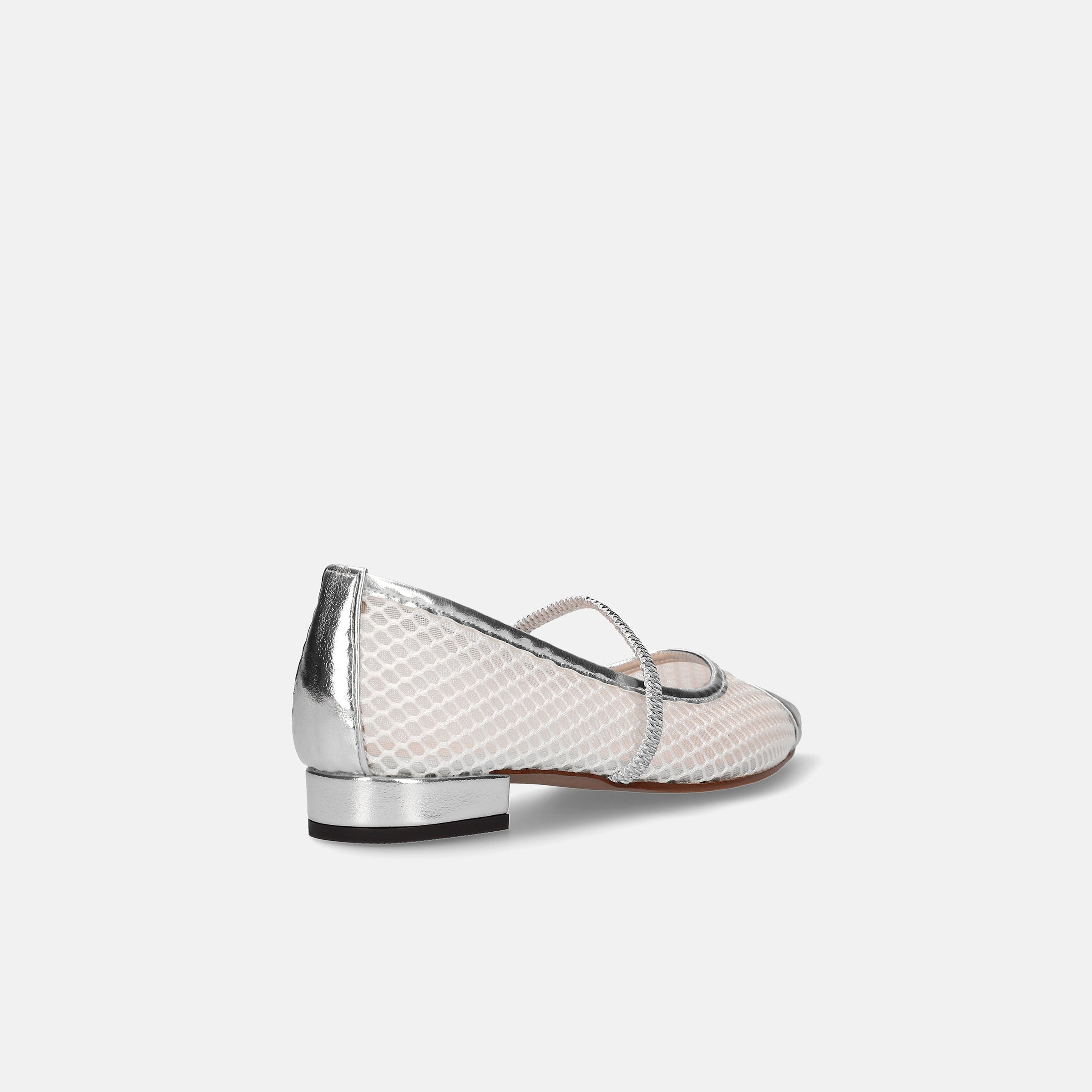 2025SS：甲ゴムストラップ チュールフラット（m17057）シルバーTU