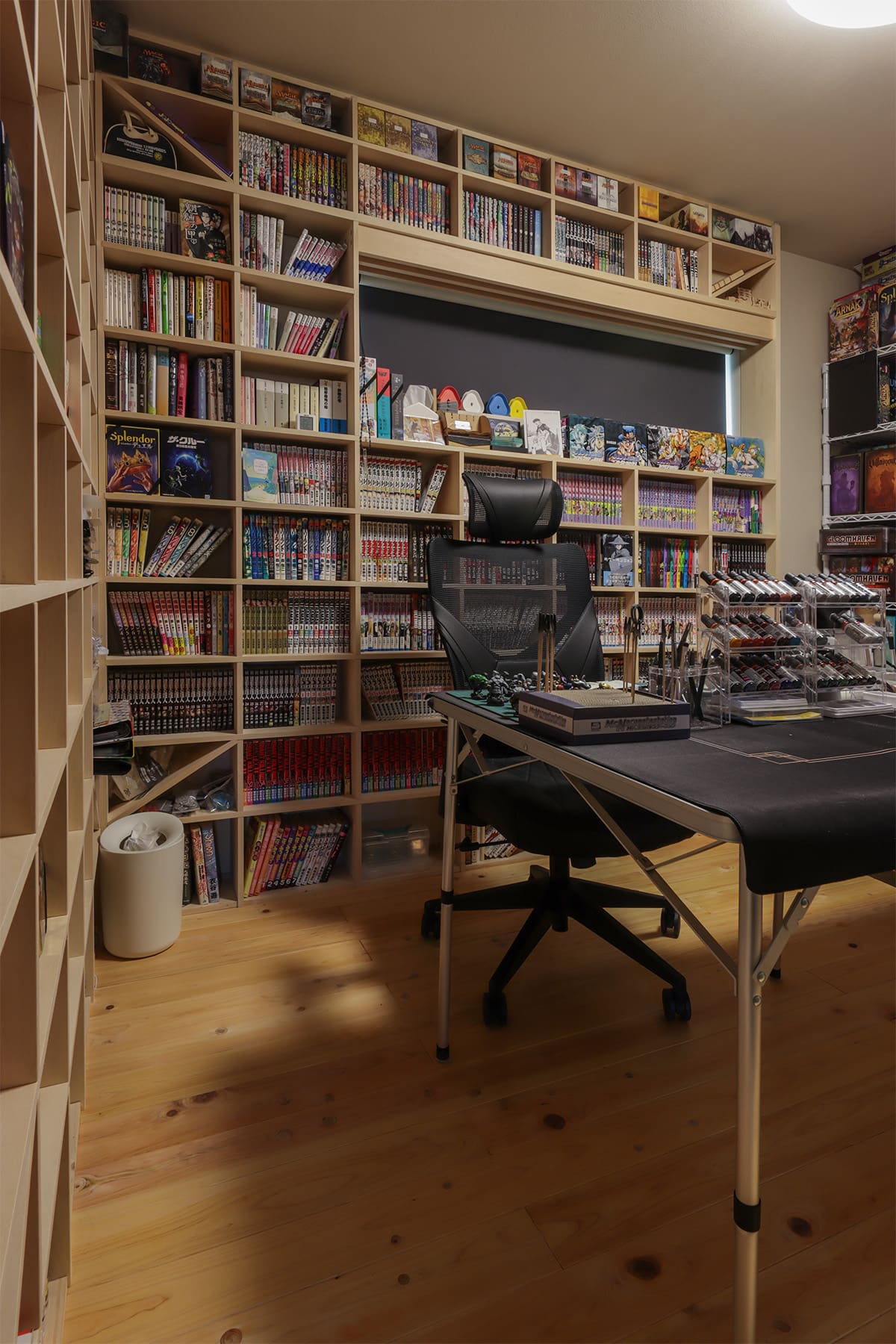 漫画本棚 コミック収納|本棚の通販はマルゲリータ