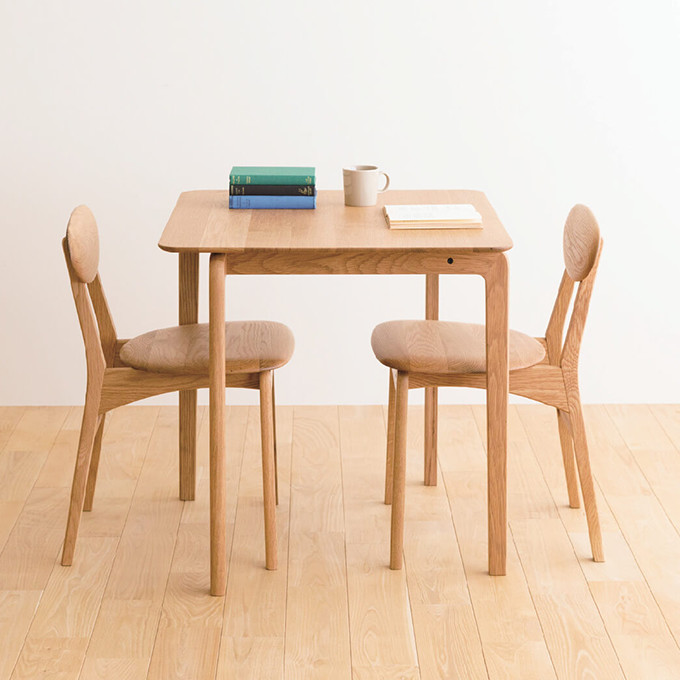 ダイニングテーブル 70*70 オーク 展示品 [アウトレット品]|LISCIO