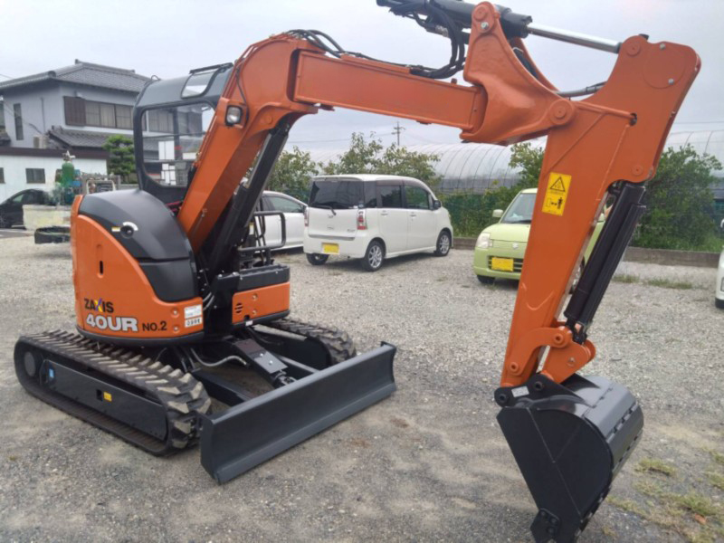 日立ミニショベル 「ZX40UR-5B」 新車納車させていただきました