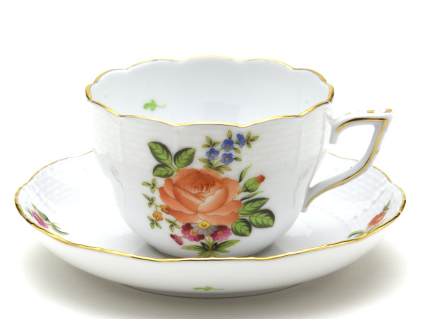 ヘレンド(Herend) 兼用カップ(220cc)&ソーサー 小さな薔薇の花束