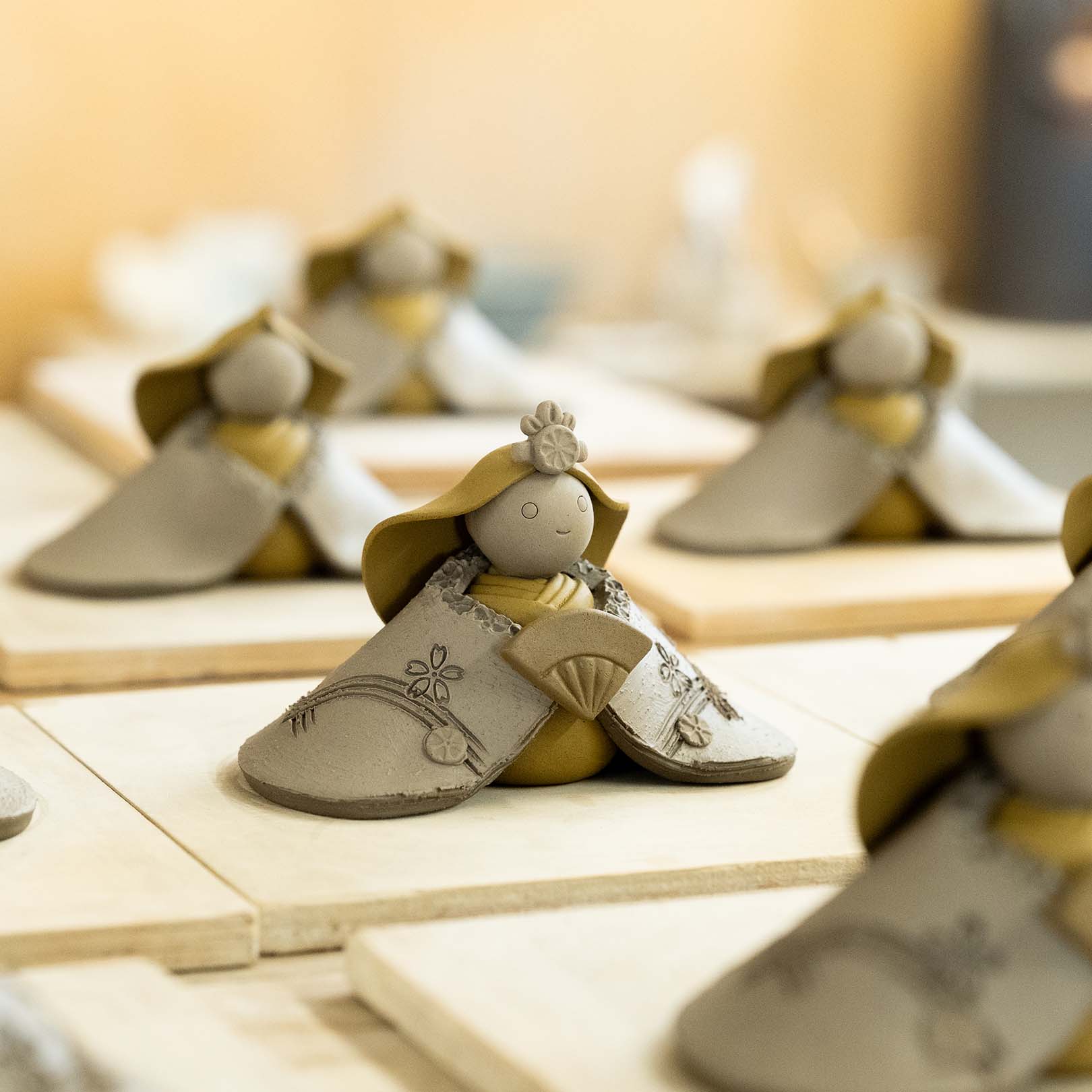 いわい雛人形さくらができるまで | 信楽焼 明山