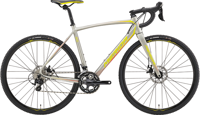 メリダ -MERIDA- | ラインナップ | シクロクロス | CYCLO CROSS 400