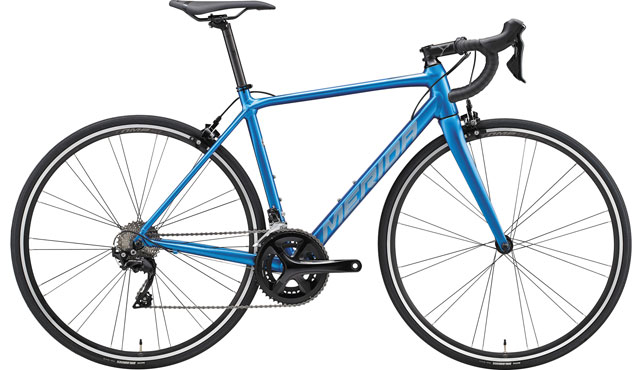 メリダ -MERIDA- | ラインナップ | ロードバイク | SCULTURA DISC 400