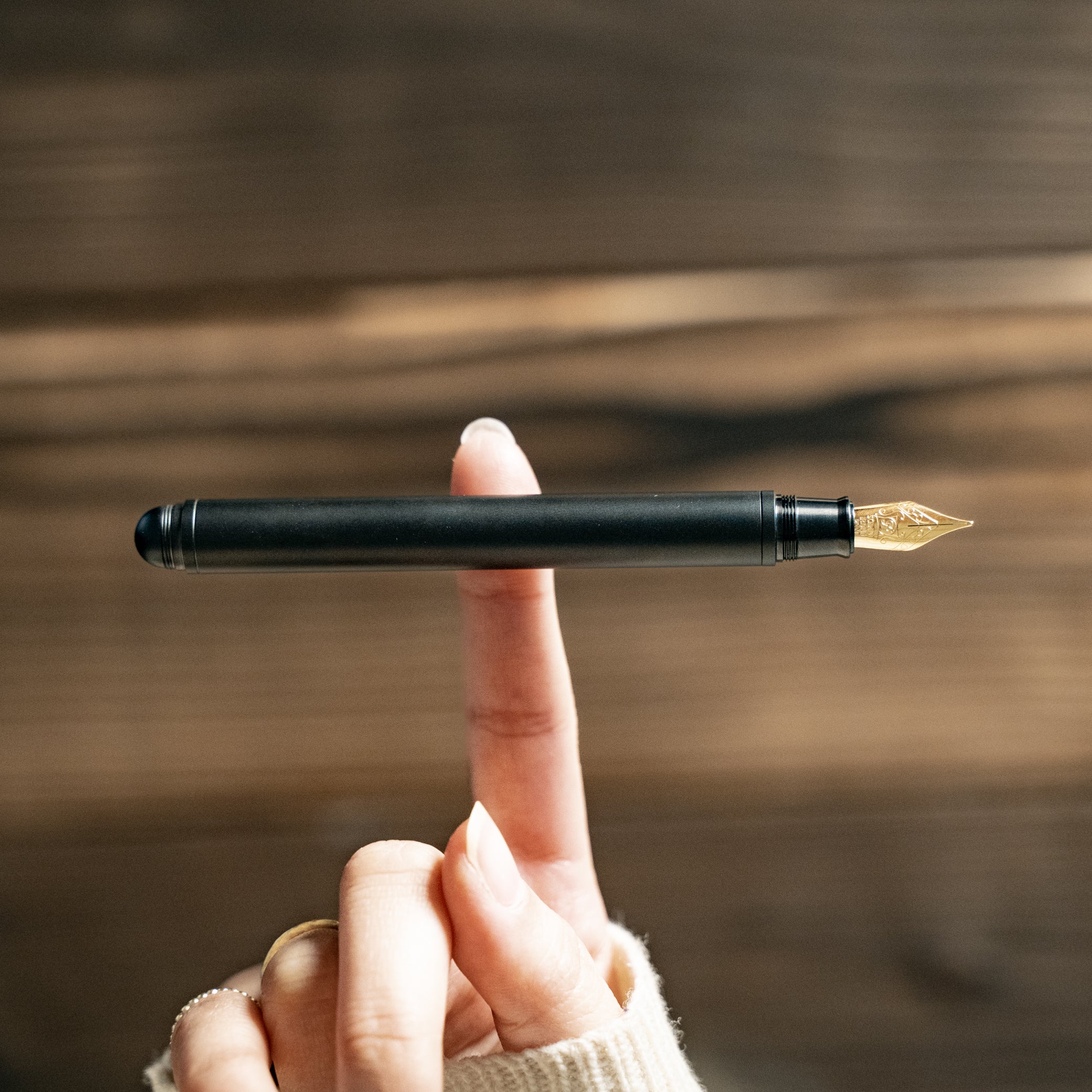 TP4-V2｜ミニマル×チタニウム万年筆 – microfactory