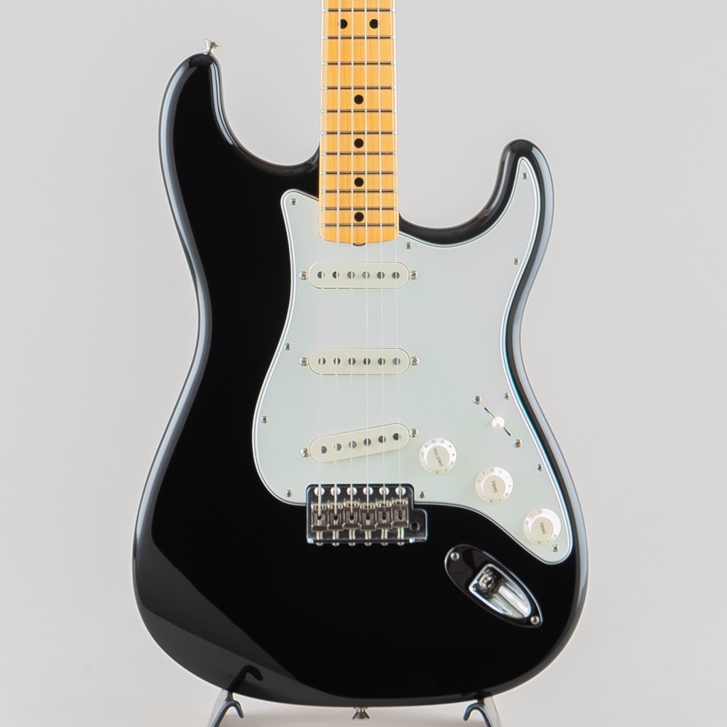 Jimi Hendrix Voodoo Child Signature Stratocaster NOS/Black: エレキ