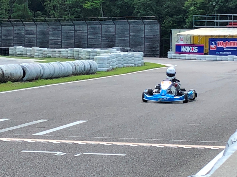 カートもスキーもコレで完璧！！ハイラックスサーフご納車☆ – エムズ