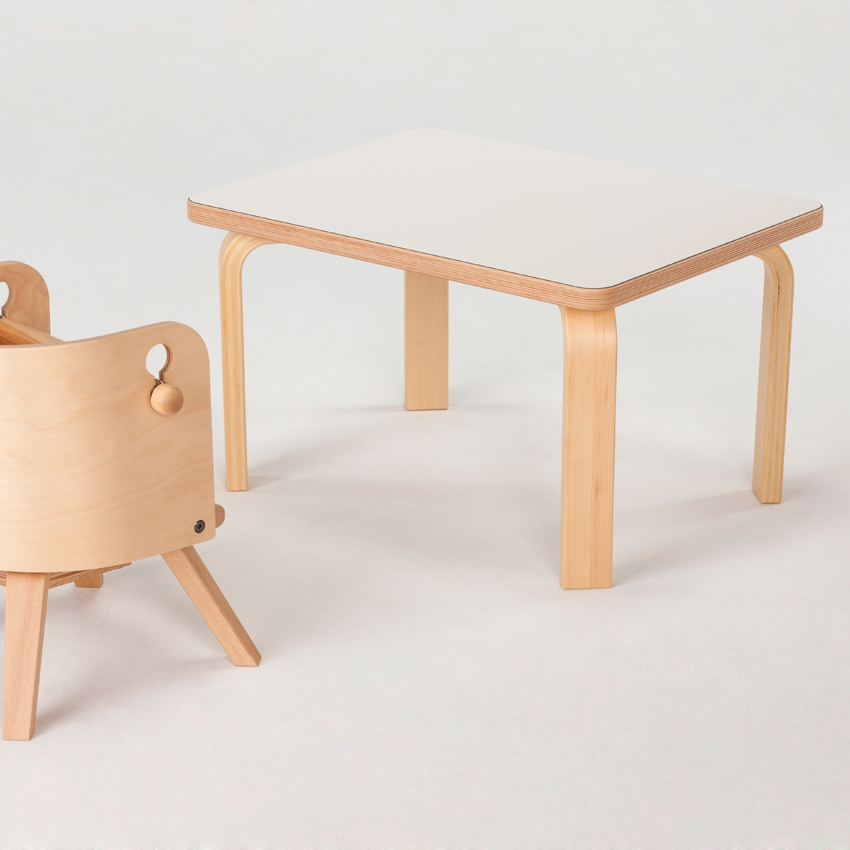 Carota カロタ 可愛らしいベビーチェア 佐々木デザイン SDI 日本製を