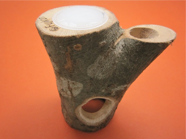 インセクトシェルターM（クワガタの天然木の穴付き隠れ家）販売